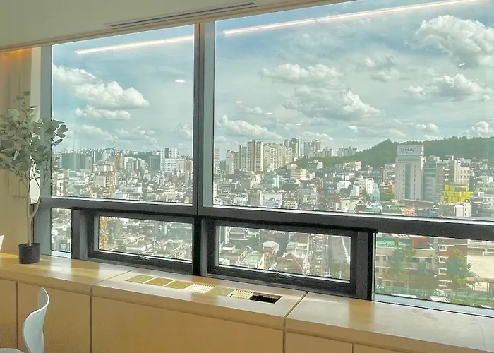 New, 1-Minute Walk From Hongdae Entrance Station, Great Namsan Tower View